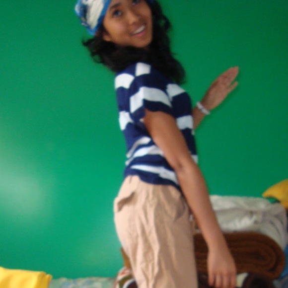 Meet your Posher, Ruth - Picture 1 of 1